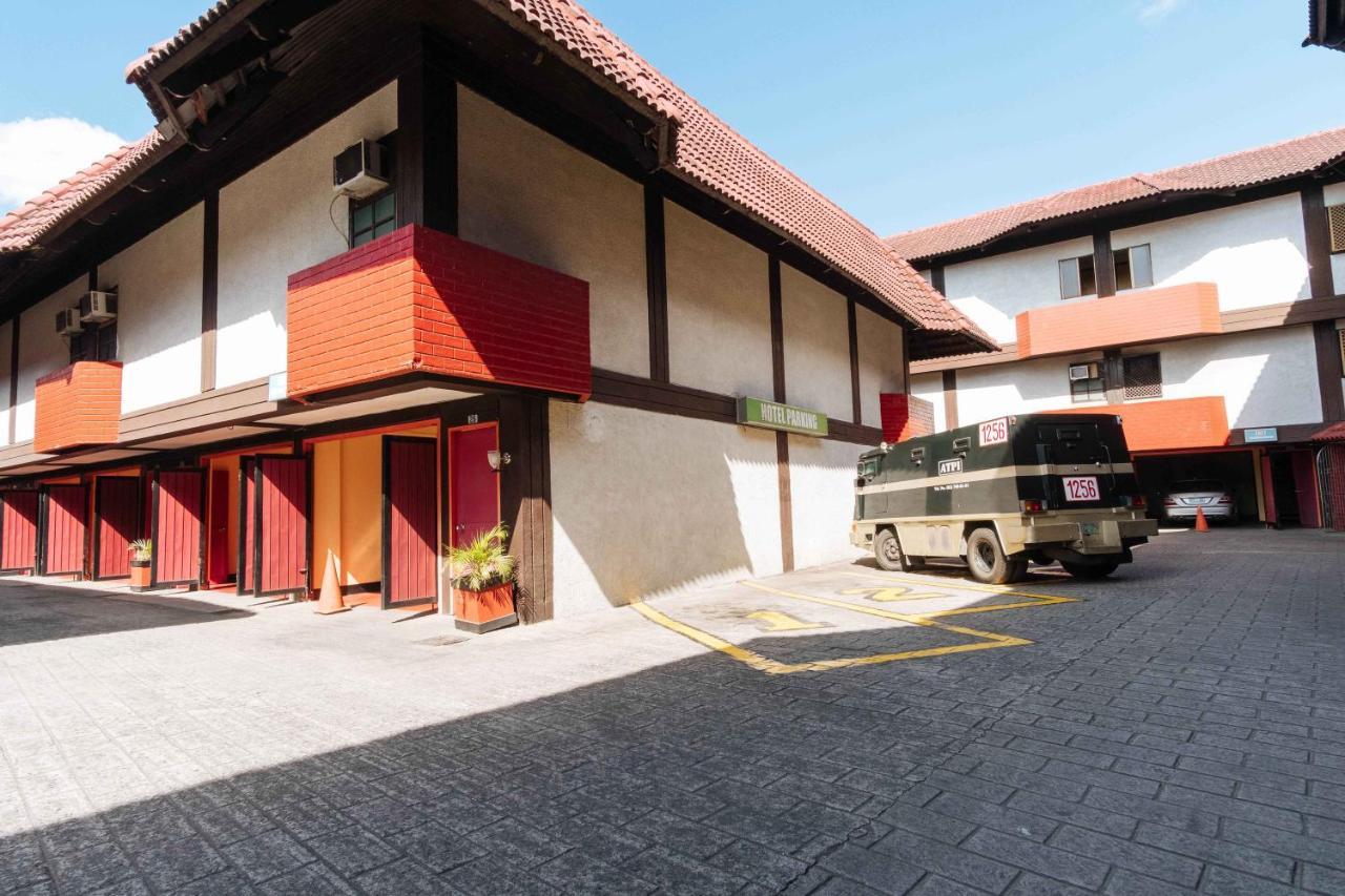 Reddoorz Plus @ V Mapa Extension Santa Mesa Manila Exterior foto
